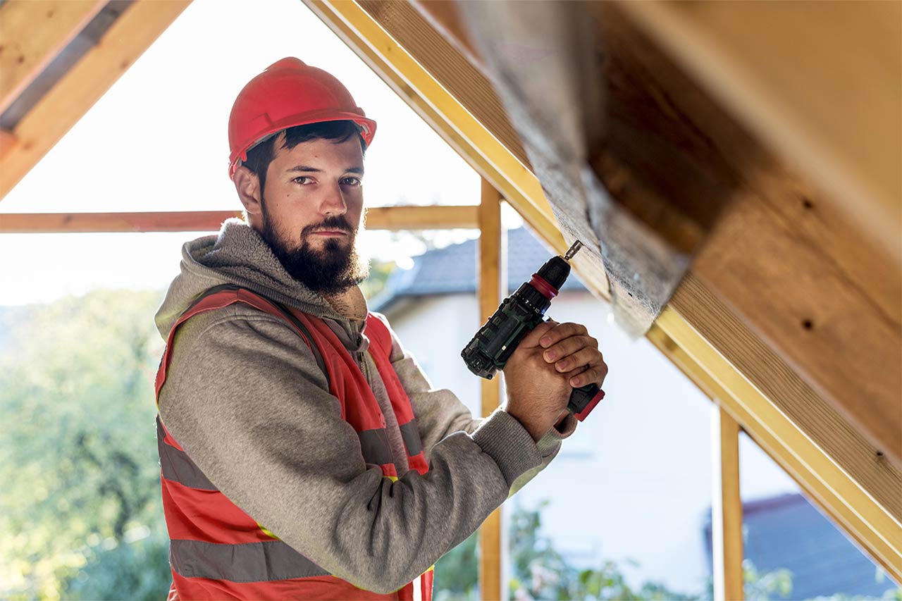 roof-man-at-work